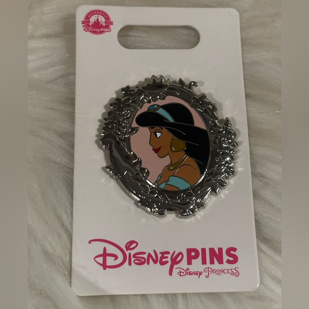 Disney Parks Trading Pin - Jasmine Princess Portrait Silver Frame 2024